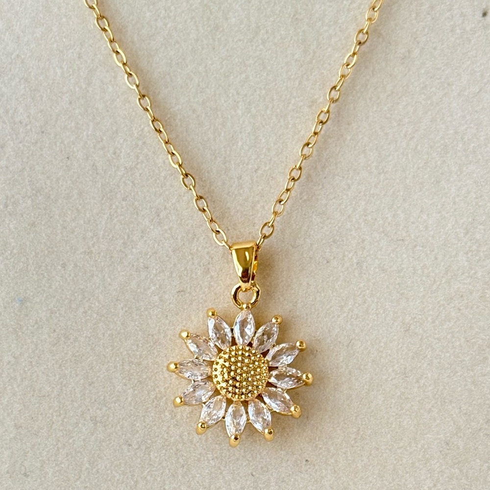 Stainless Steel Cubic Zirconia Sunflower Necklace